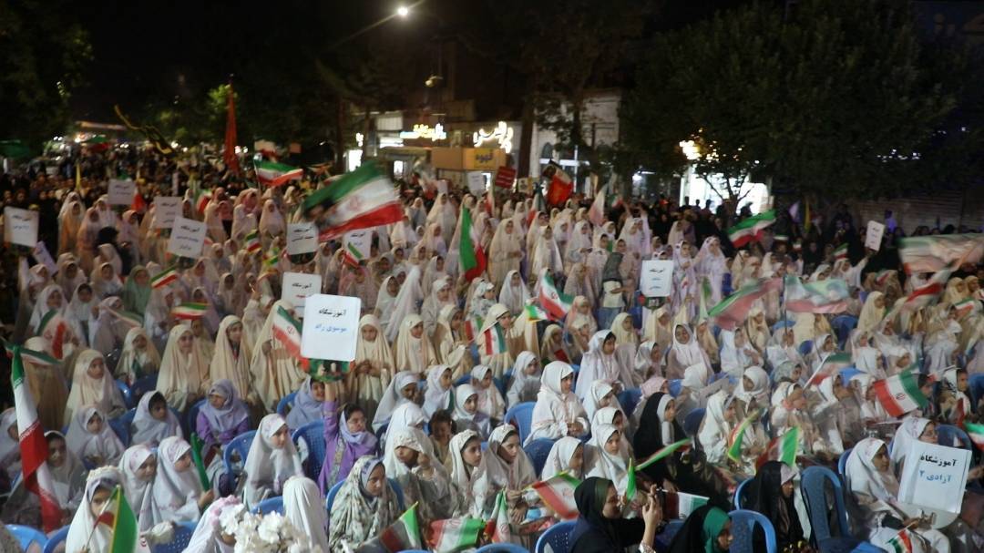 برگزاری جشن تکلیف دختران نیشابوری در اجتماعات شبانه برگزاری جشن تکلیف دختران نیشابوری در اجتماعات شبانه