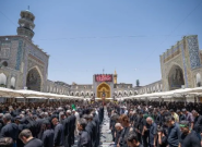 اقامه باشکوه نماز ظهر عاشورای حسینی در بیش از ۳۵ نقطه حرم مطهر رضوی