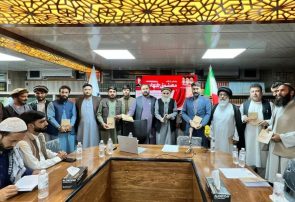 رونمایی از کتاب اشعار شاعران افغانستانی با موضوع رهبر شهید