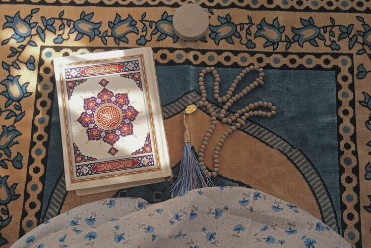 دعای خیر، یکی از فواید نماز خواندن