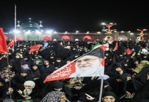دومین شب گرامیداشت رهبر شهید در حرم امام رضا(ع) آغاز شد