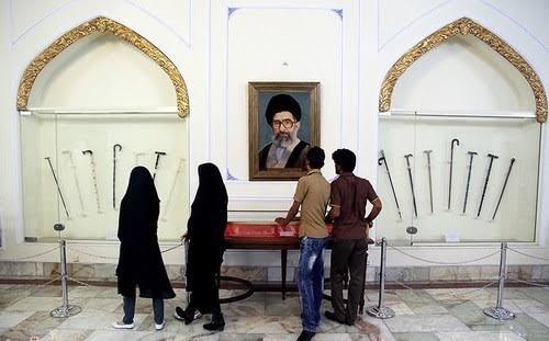 بازگشایی موزه قرآن و هدایای رهبر شهید انقلاب در حرم رضوی بازگشایی موزه قرآن و هدایای رهبر شهید انقلاب در حرم رضوی