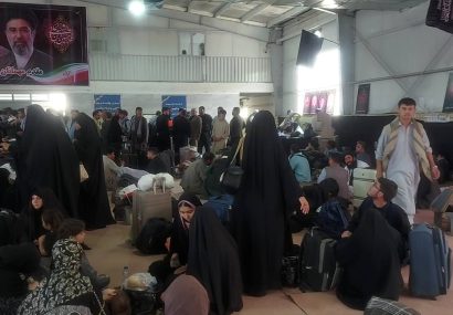شرکت ۱۵۰۰ نفر از تایباد در مراسم تشییع رهبر شهید