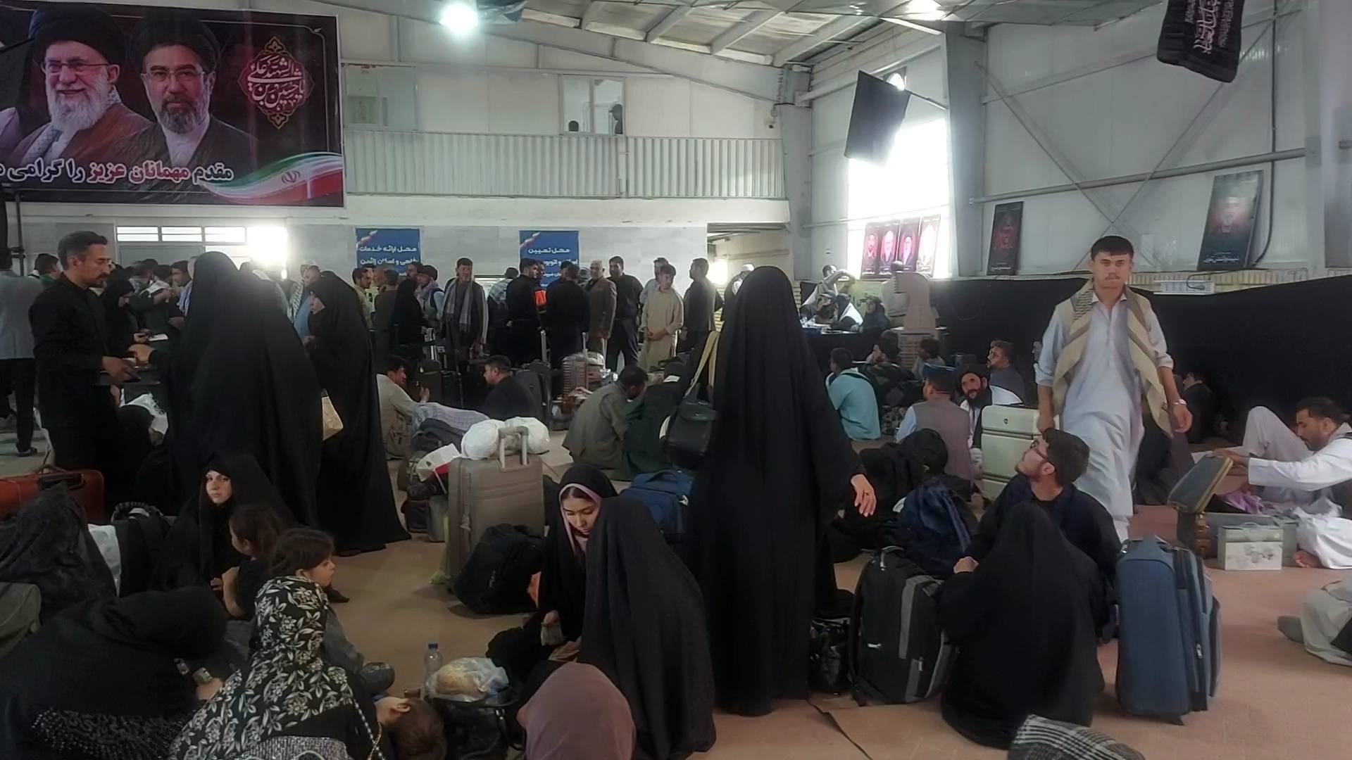 شرکت ۱۵۰۰ نفر از تایباد در مراسم تشییع رهبر شهید شرکت ۱۵۰۰ نفر از تایباد در مراسم تشییع رهبر شهید