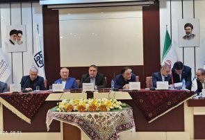 امضا تفاهمنامهای میان مرکز ملی فرش ایران و آستان قدس رضوی