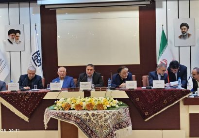 امضا تفاهمنامهای میان مرکز ملی فرش ایران و آستان قدس رضوی