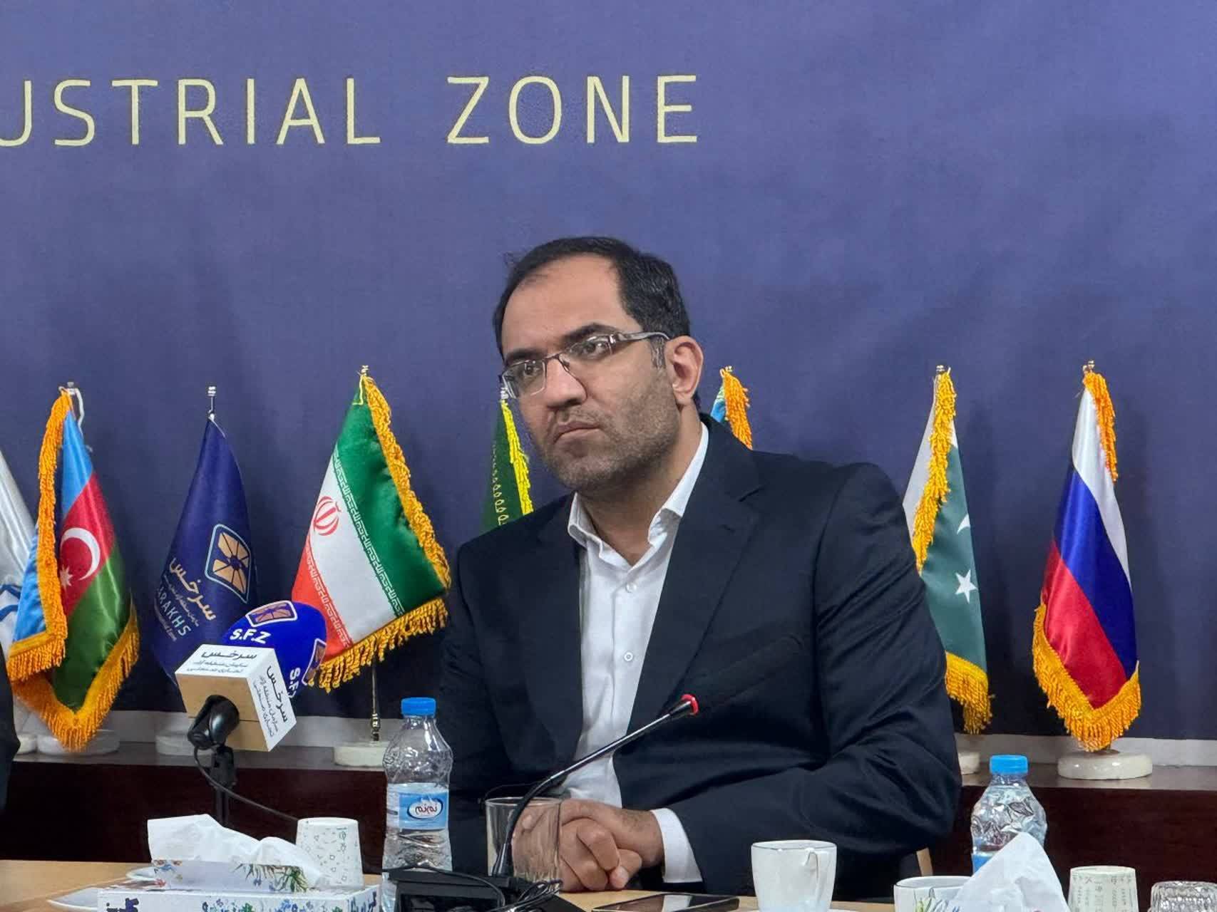 مدیرعامل منطقه آزاد سرخس بر تقویت دیپلماسی اقتصادی با ترکمنستان تأکید کرد مدیرعامل منطقه آزاد سرخس بر تقویت دیپلماسی اقتصادی با ترکمنستان تأکید کرد