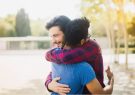 در آغوش کشیدن، یکی از معیار های دوست خوب