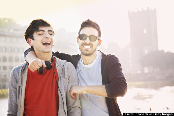 راحت بودن تقاضا از او، یکی از معیار های دوست خوب راحت بودن تقاضا از او، یکی از معیار های دوست خوب