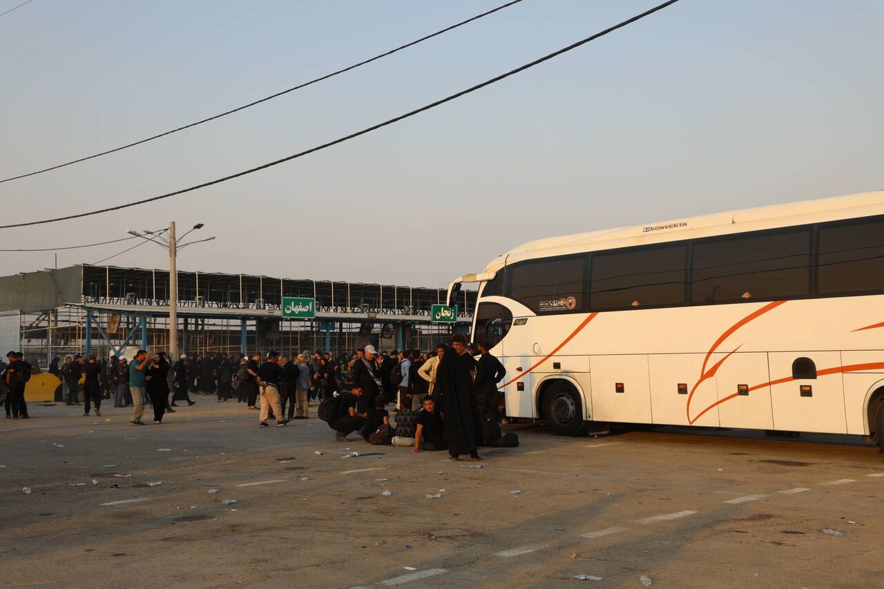 فروش بلیت رفت و برگشت زائران دهه پایانی صفر از ۱۷ مرداد آغاز میشود فروش بلیت رفت و برگشت زائران دهه پایانی صفر از ۱۷ مرداد آغاز میشود