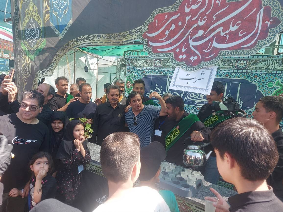 پویش نذر «آب، غذا و اسکان» ویژه زائران پیاده امام رضا(ع) راهاندازی شد پویش نذر «آب، غذا و اسکان» ویژه زائران پیاده امام رضا(ع) راهاندازی شد