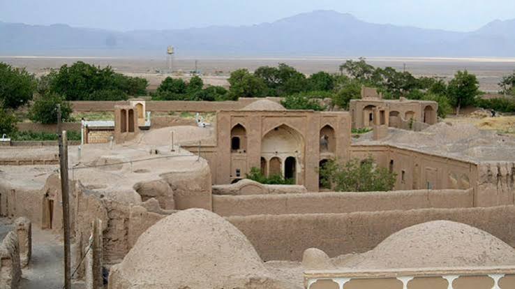 کتابخانه روستای نامزد ثبت جهانی در گناباد پذیرای گردشگران شد کتابخانه روستای نامزد ثبت جهانی در گناباد پذیرای گردشگران شد