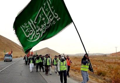 خدمت رسانی ۳۰ هزار نیروی خدمتگزار به زائران پیاده رضوی