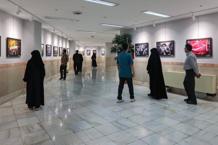 افتتاح نمایشگاه عکسهای منتخب سوگواره بینالمللی مِهر محرم در موزه رضوی افتتاح نمایشگاه عکسهای منتخب سوگواره بینالمللی مِهر محرم در موزه رضوی
