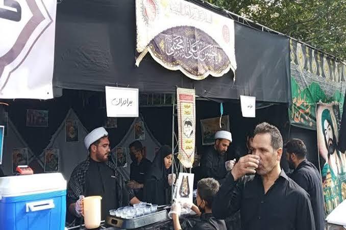 آمادگی کامل سقایان مشهد الرضا برای آبرسانی به خیل عظیم زائران رضوی آمادگی کامل سقایان مشهد الرضا برای آبرسانی به خیل عظیم زائران رضوی