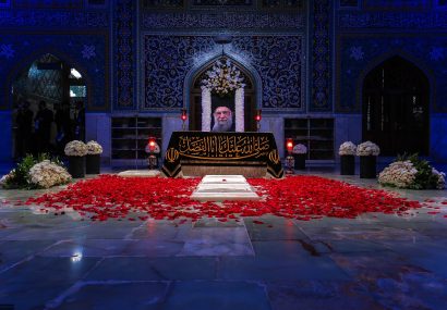 مراسم بزرگداشت چهلم آقای شهید ایران از سوی رهبر انقلاب در حرم رضوی برگزارمیشود مراسم بزرگداشت چهلم آقای شهید ایران از سوی رهبر انقلاب در حرم رضوی برگزارمیشود