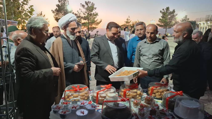 نمایشگاه «هویت و معیشت» در ششتمد افتتاح شد نمایشگاه «هویت و معیشت» در ششتمد افتتاح شد