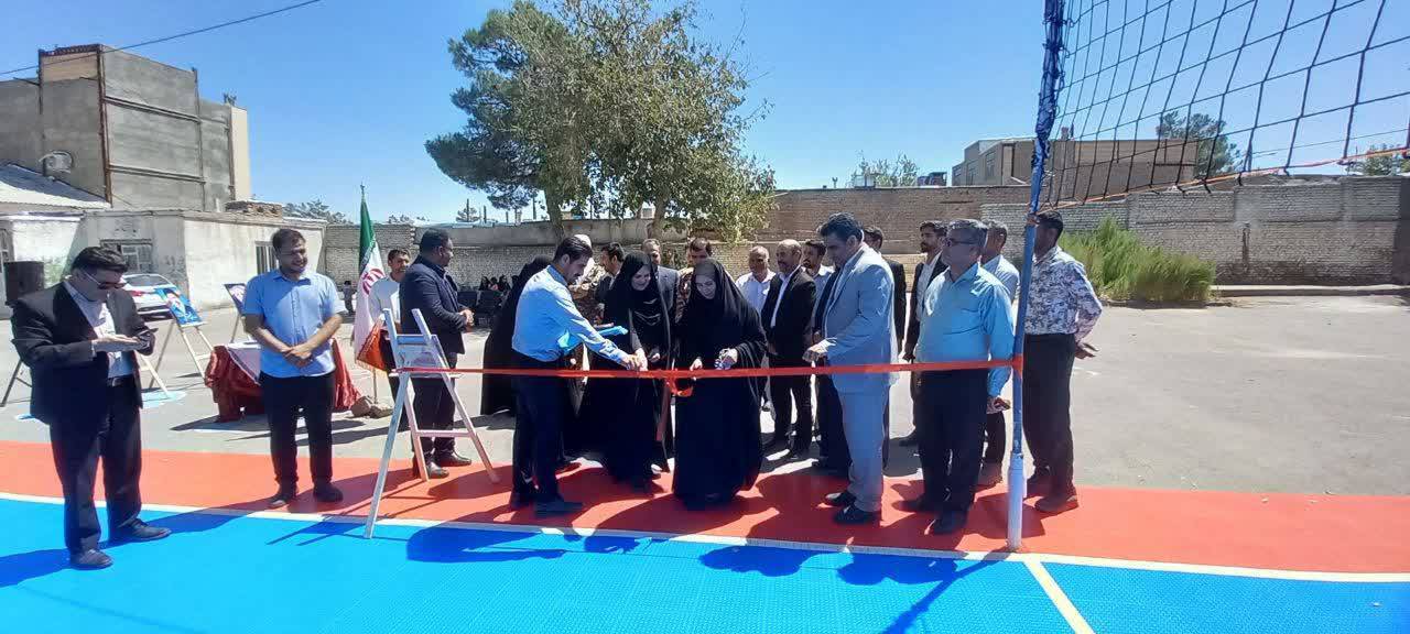 افتتاح زمین ورزشی تایلکورت با ۶۰۰ میلیون تومان هزینه در شهرستان صالحآباد افتتاح زمین ورزشی تایلکورت با ۶۰۰ میلیون تومان هزینه در شهرستان صالحآباد