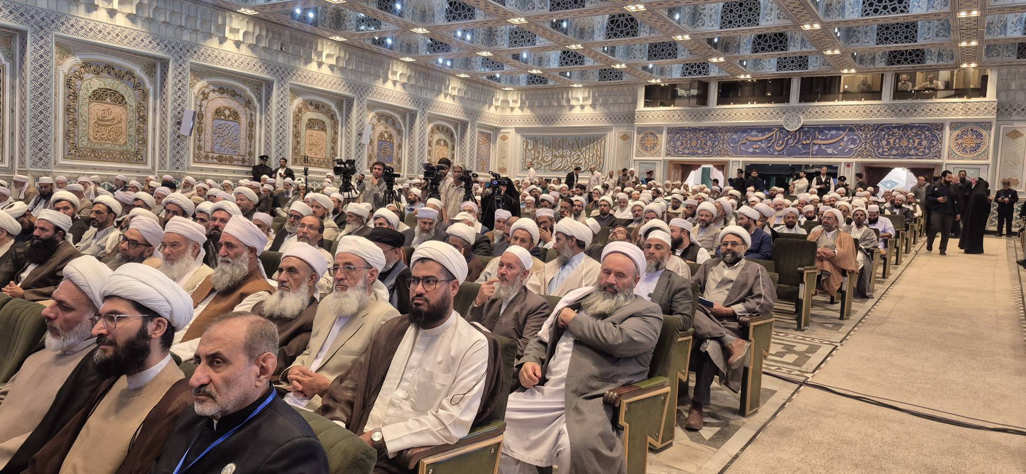 حضور نخبگان ۳۰ کشور جهان در کنفرانس بینالمللی وحدت اسلامی در مشهد حضور نخبگان ۳۰ کشور جهان در کنفرانس بینالمللی وحدت اسلامی در مشهد