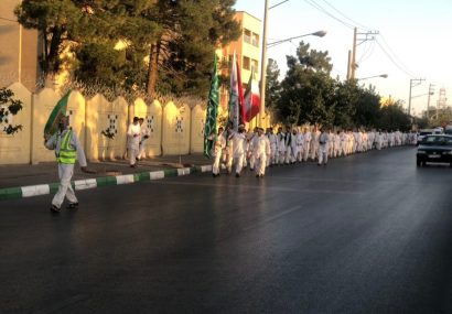 ورود کاروان پیاده بیتالرضای شهرستان بافق به مشهد