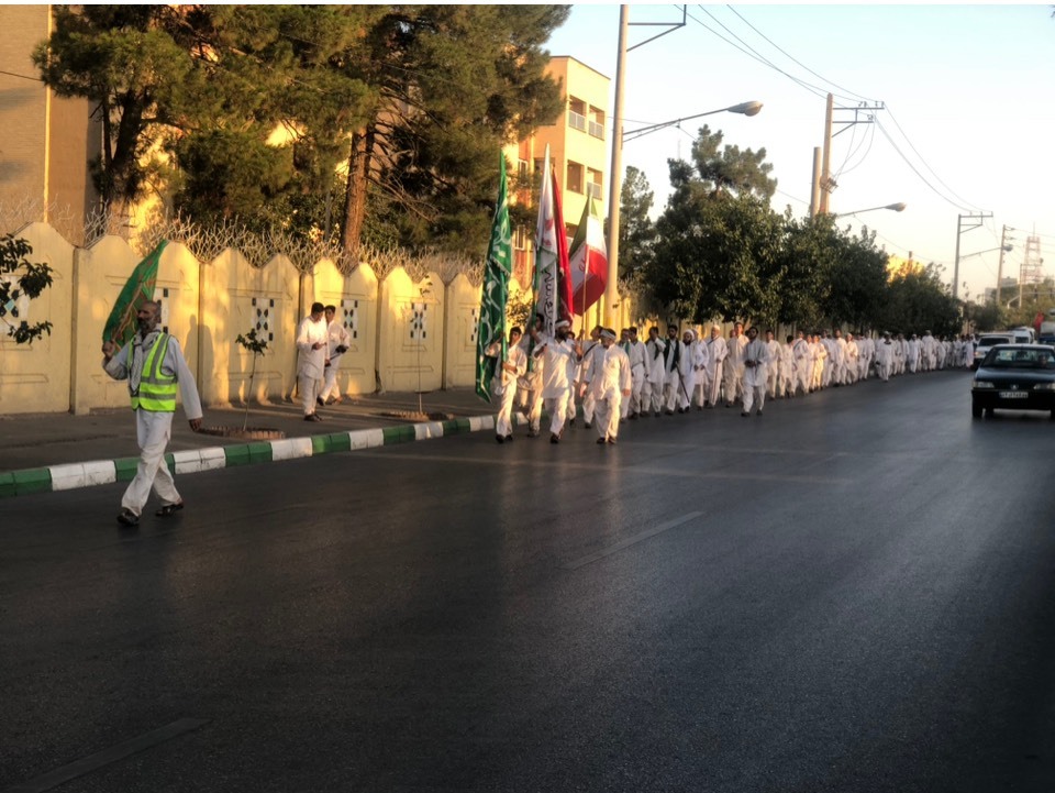 ورود کاروان پیاده بیتالرضای شهرستان بافق به مشهد ورود کاروان پیاده بیتالرضای شهرستان بافق به مشهد