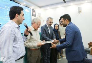 شاعر باخرزی، برگزیده جشنواره «قند مکرر» شد