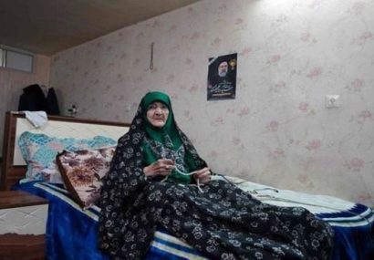عیادت معاون بنیاد شهید کشور از مادر شهید رئیسی در مشهد عیادت معاون بنیاد شهید کشور از مادر شهید رئیسی در مشهد