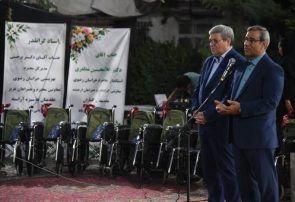 توانخواهان دانشآموز خراسان رضوی ۳۰۰ ویلچر تحویل گرفتند