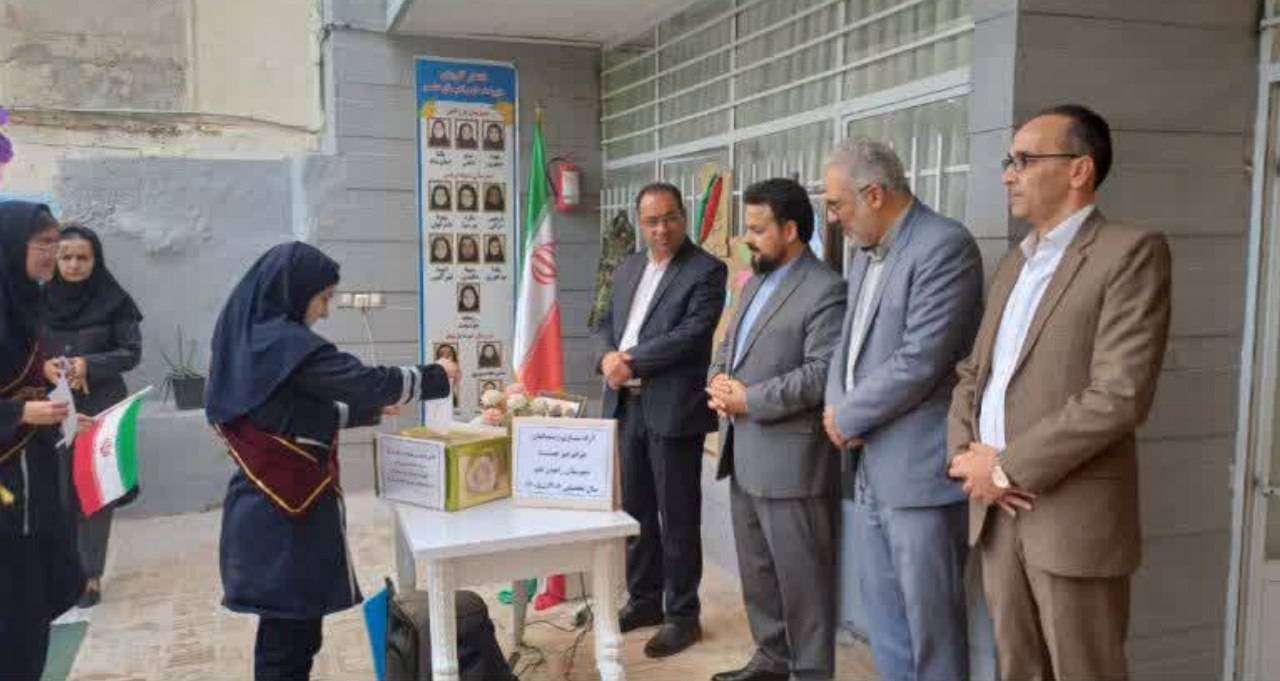 آزادی یک زندانی نیازمند با کمک ۷۰ میلیون تومانی دانش آموزان سبزواری آزادی یک زندانی نیازمند با کمک ۷۰ میلیون تومانی دانش آموزان سبزواری